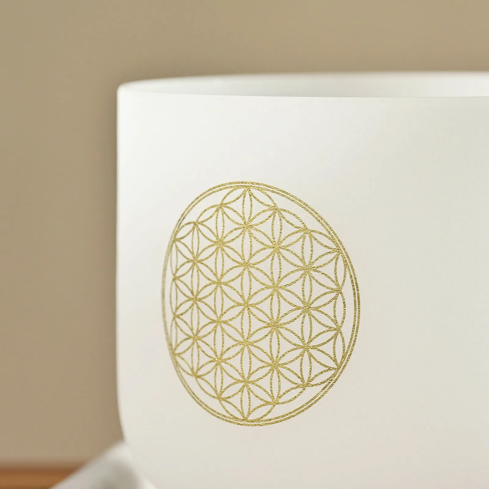 Harmonize Your Mind and Body with our 8-Inch Frosted Quartz Crystal Singing Bowl - 528Hz C Note Life Flower Design - Perfect for Stress Relief - Includes Free Mallet!